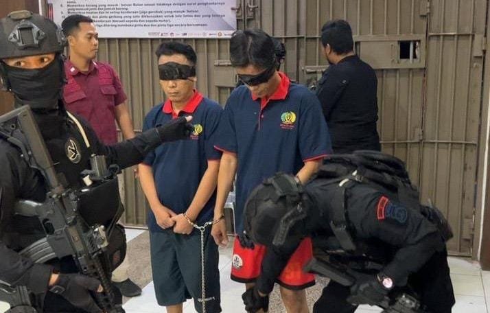Polda Lampung Memindahkan 23 Napi Jaringan Narkoba Fredy Pratama ke Nusakambangan