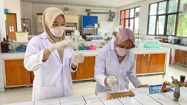 Mahasiswa Unila Lakukan Riset Obat Dietesbetes Dari Kulit Kayu