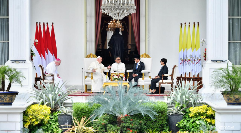 Presiden Dan Paus Fransiskus Serukan Pentingnya Toleransi, Keberagaman, Dan Perdamaian Dunia